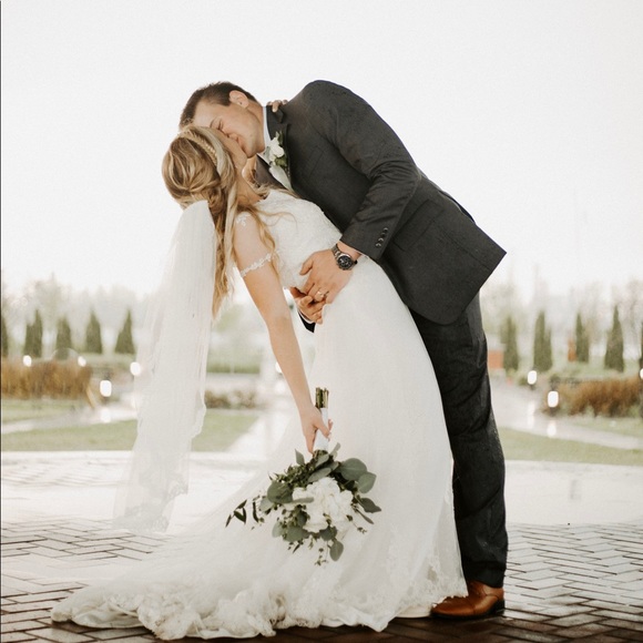 Meet the Posher - Picture 2 of 12